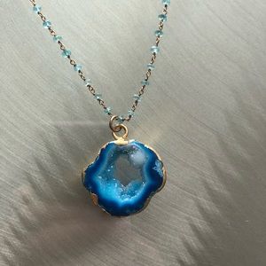 Beautiful Blue Stone Gold Necklace